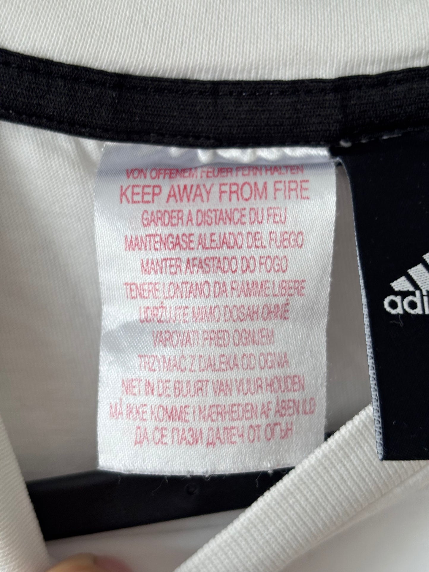 Adidas T-Shirt