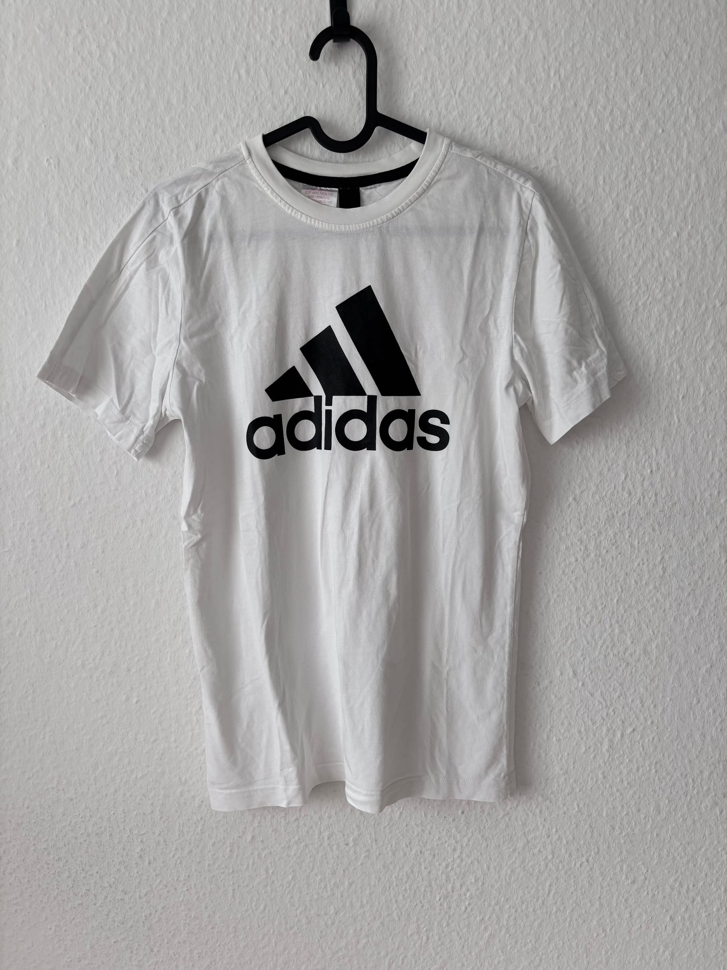 Adidas T-Shirt