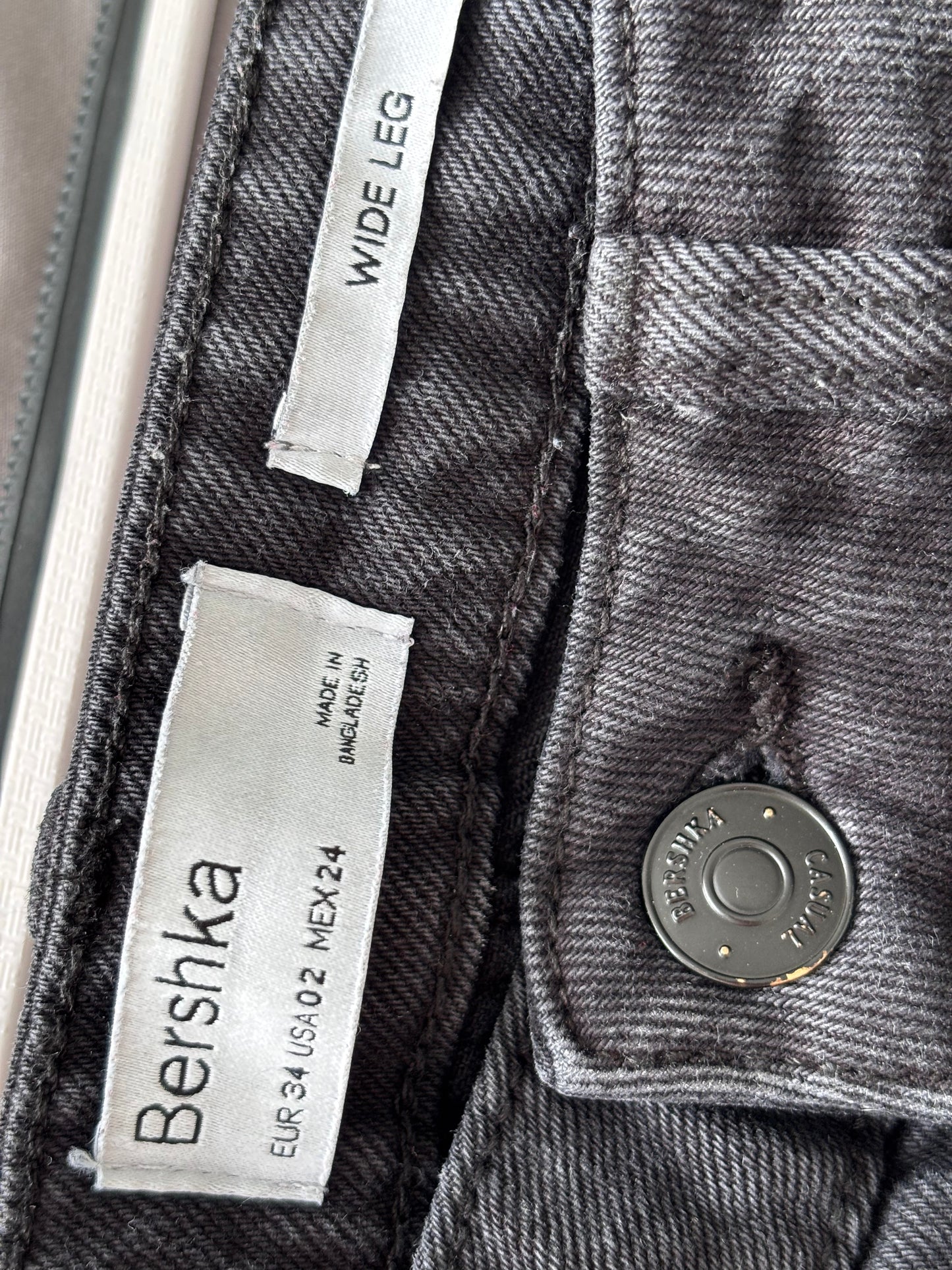 Bershka Ripped Jeans