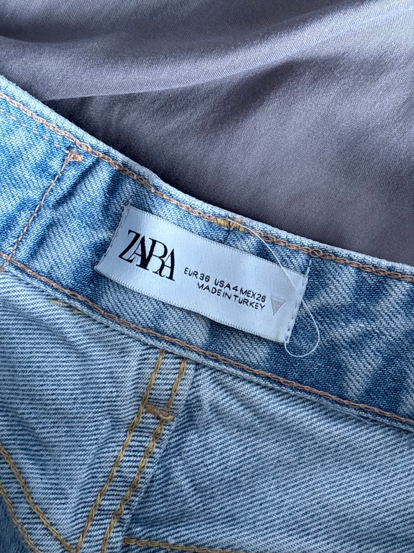 Zara Jeans