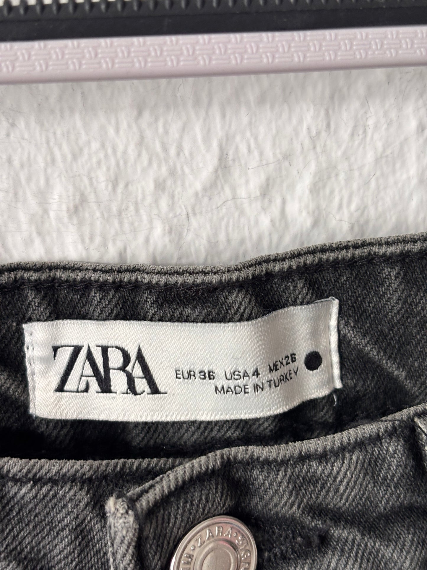 Zara Jeans