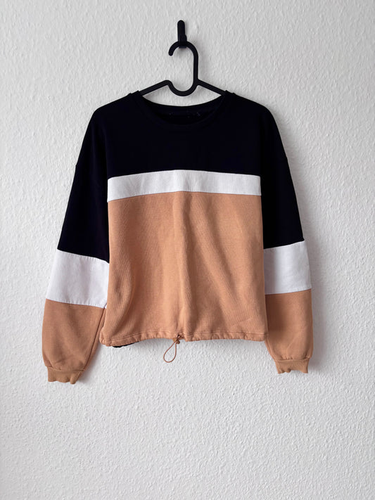 FBSister Sweater