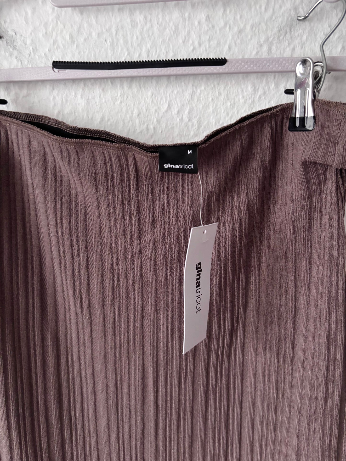 Gina Tricot Midi Skirt