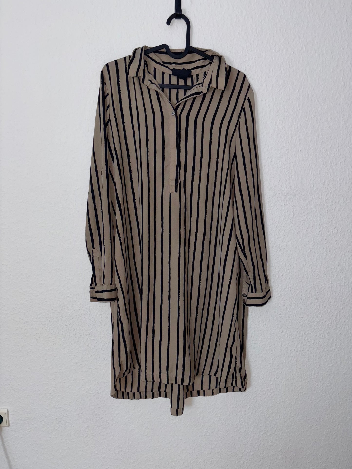 Monki Dress