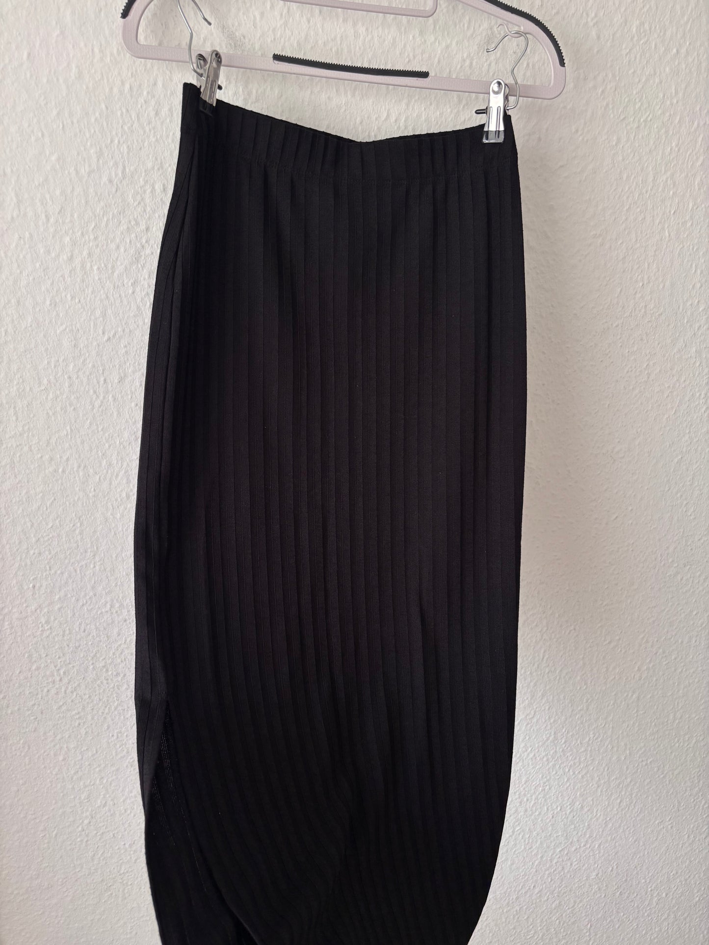 H&M Midi Skirt