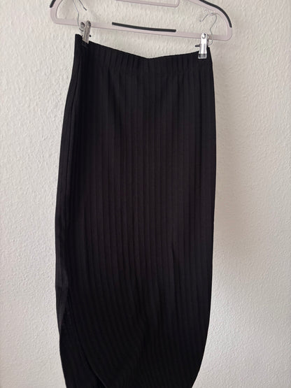 H&M Midi Skirt