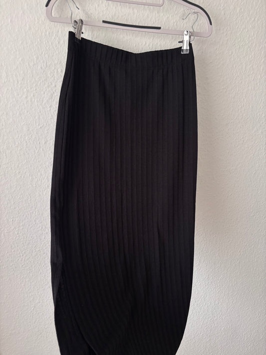 H&M Midi Skirt